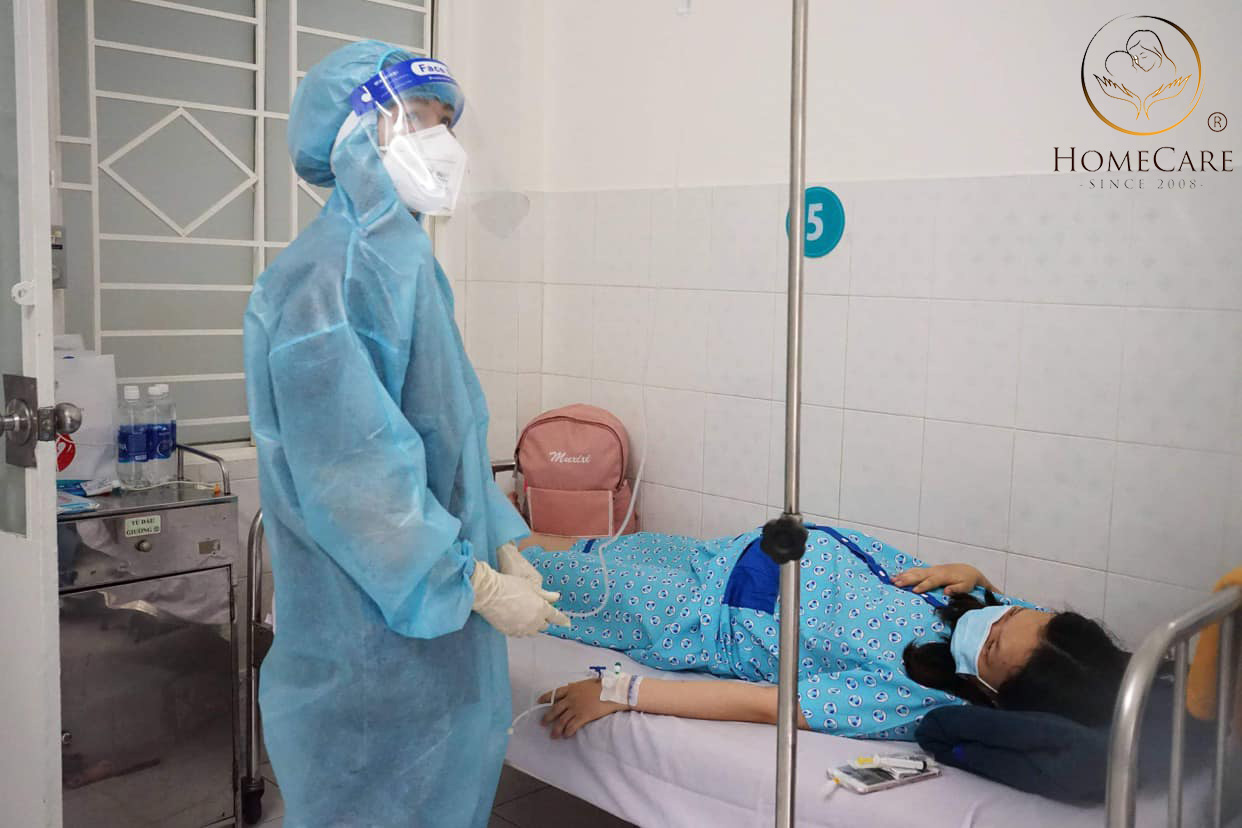 Chăm sóc mẹ bầu bị covid tại viện