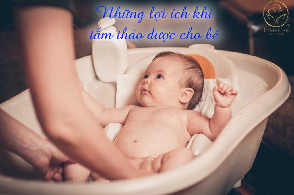 Những lợi ích khi tắm thảo dược cho bé sơ sinh Những lợi ích khi tắm thảo dược cho bé sơ sinh