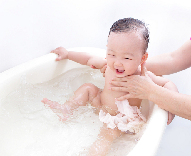 dịch vụ tắm bé tại quảng ninh