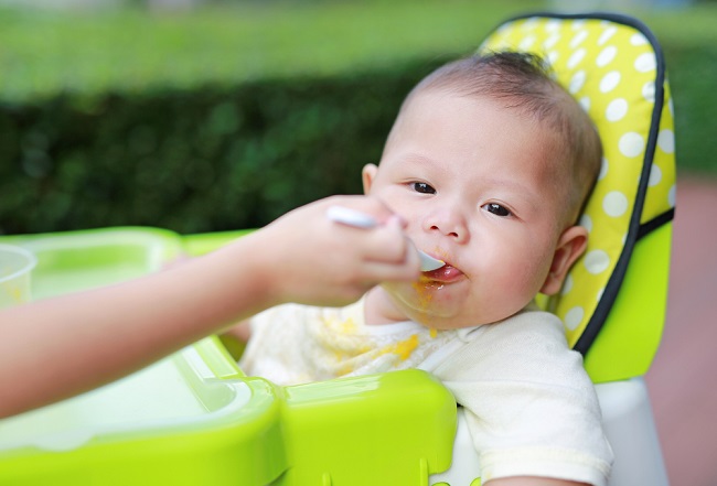 Xây dựng thực đơn ăn dặm cho bé 6 tháng tuổi : Những chia sẻ hữu ích cho mẹ