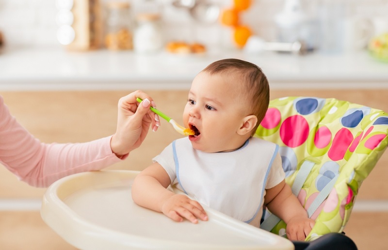 Dinh Dưỡng Trẻ Sơ Sinh Mùa Hè: Hướng Dẫn Đầy Đủ Cho Mẹ