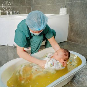 [ƯU ĐÃI SỐC] 550K/10 BUỔI CHĂM SÓC BÉ SƠ SINH TẠI NHÀ - TRẢI NGHIỆM LẦN ĐẦU 39K