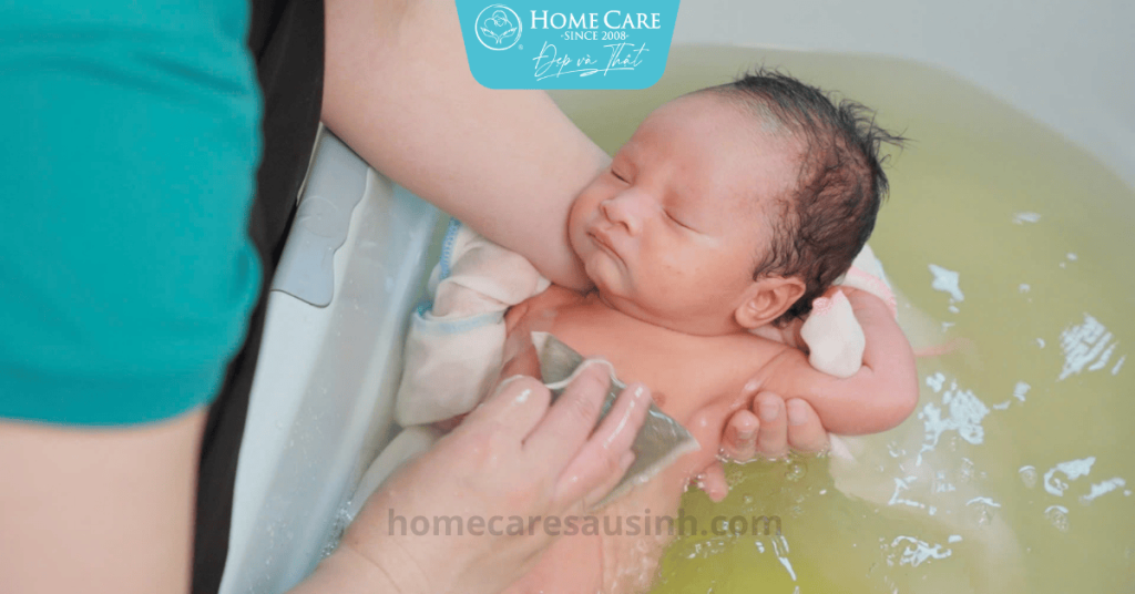 5 Phút - Học Cách Tắm Bé Sơ Sinh Tại Nhà An Toàn, Đúng Kỹ Thuật