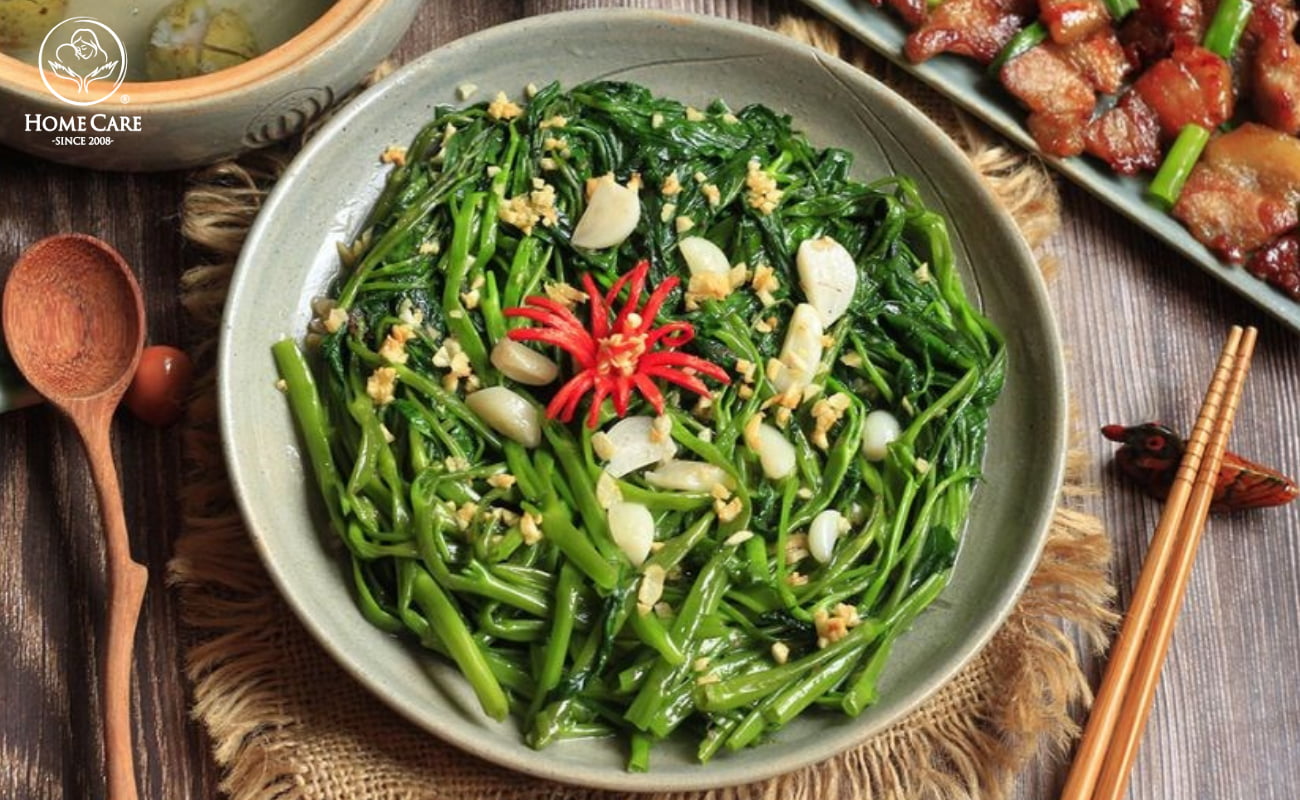 Sau sinh mổ bao lâu thì ăn được rau muống?