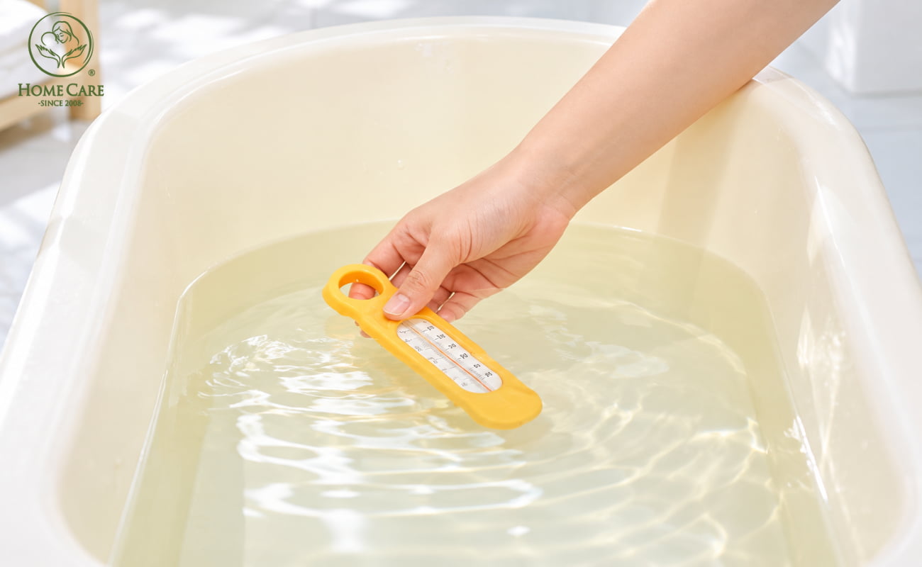 Lưu ý quan trọng khi tắm cho trẻ sơ sinh mẹ bỉm cần nhớ